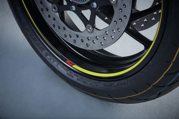 Genuine Suzuki GSX-S125 - Wheel Decal Outer (Per Wheel) Yellow